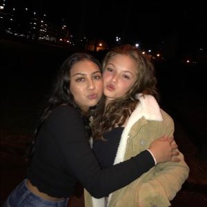 Meet your Posher, Samara